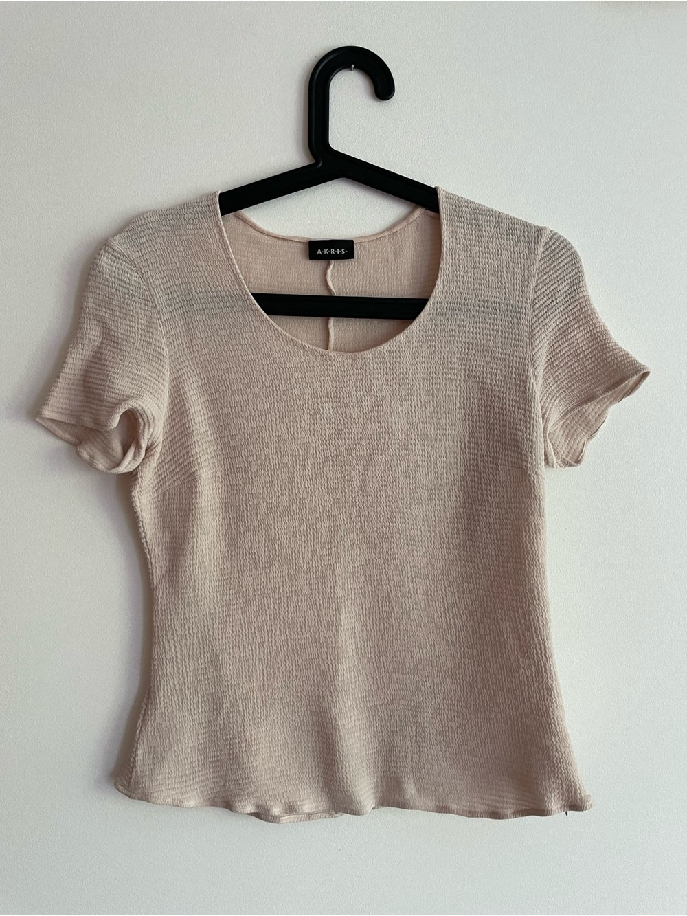 Akris Beige Silk Ribbed Short Sleeve Scoop Neck Tee
